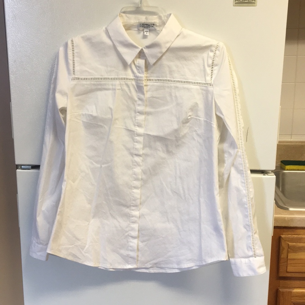 White button up. Great condition, wore once